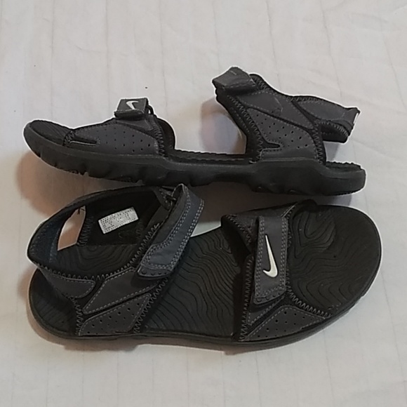 vintage nike sandals